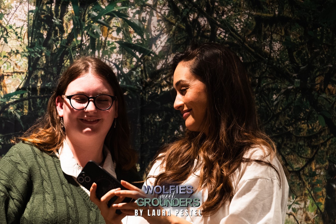 Extras by Laura Pestel