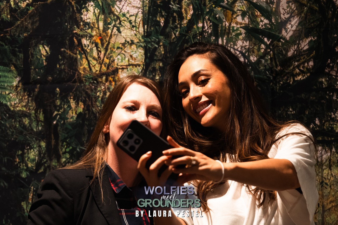 Extras by Laura Pestel