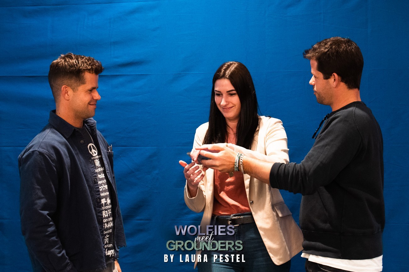 Extras by Laura Pestel