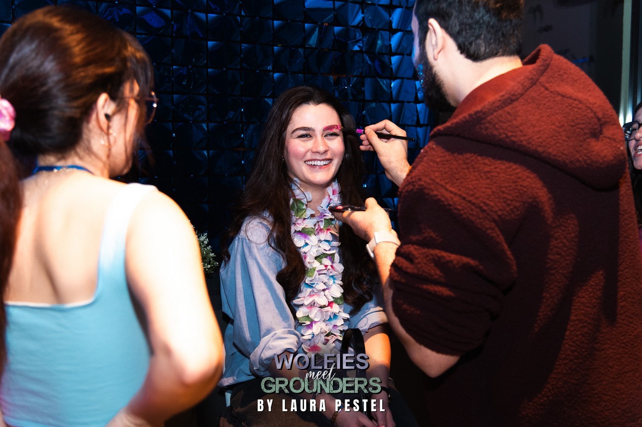 Party by Laura Pestel