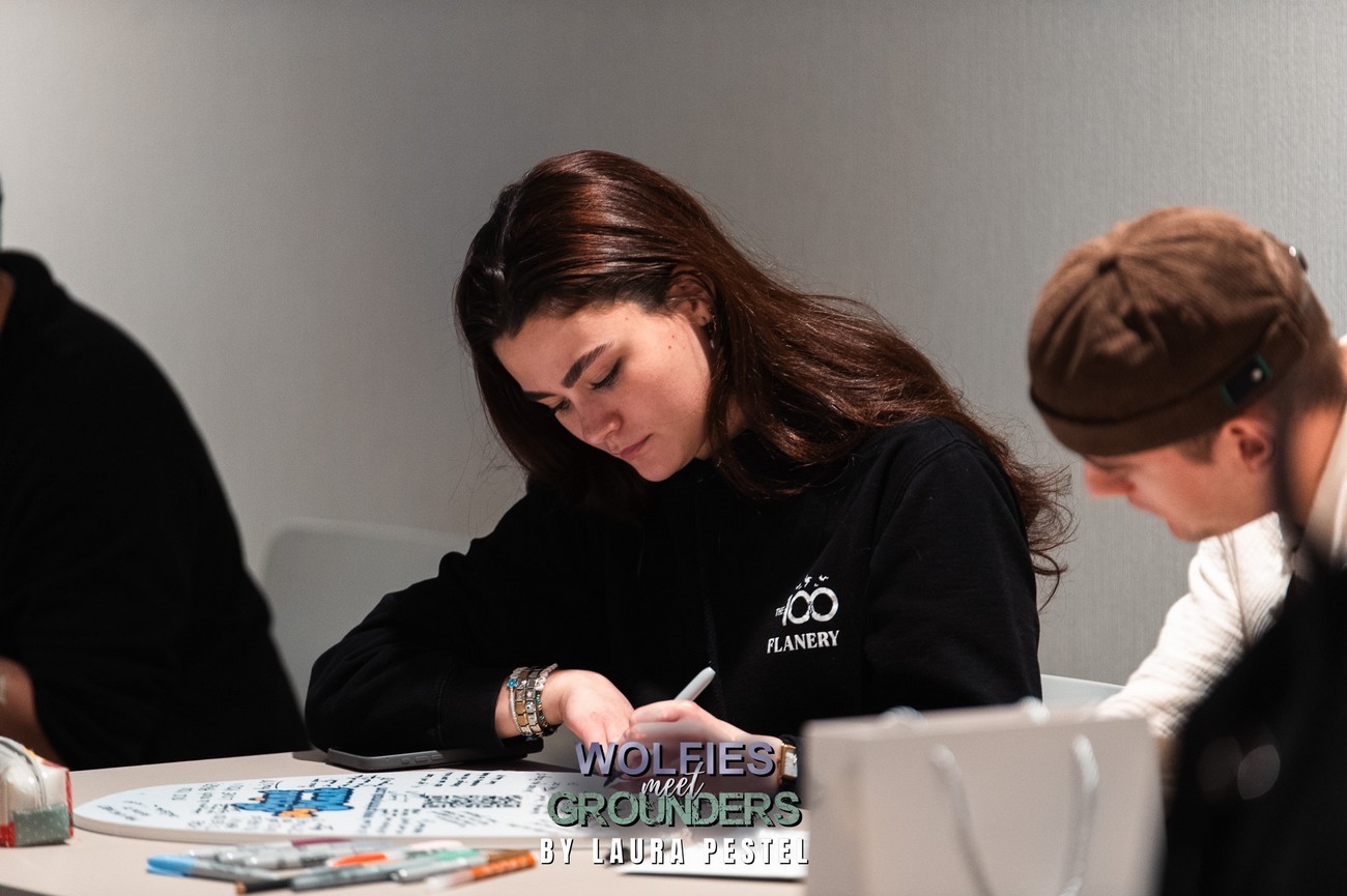 Extras by Laura Pestel