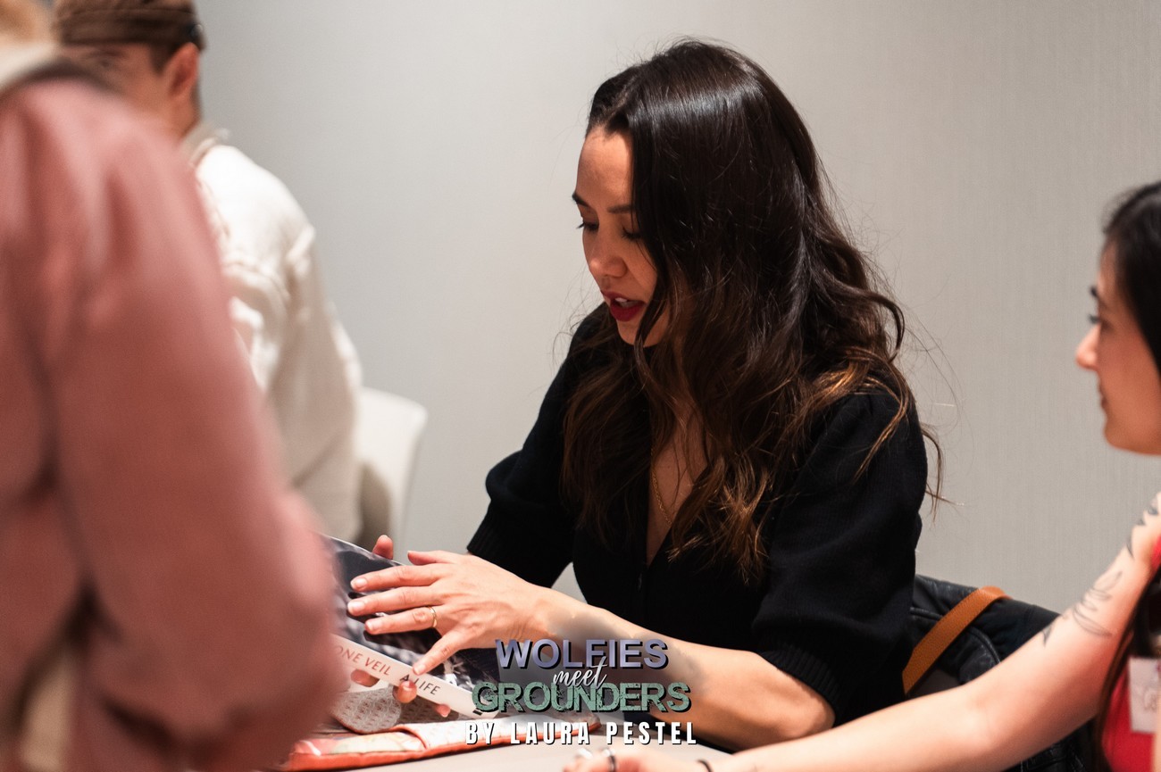 Extras by Laura Pestel