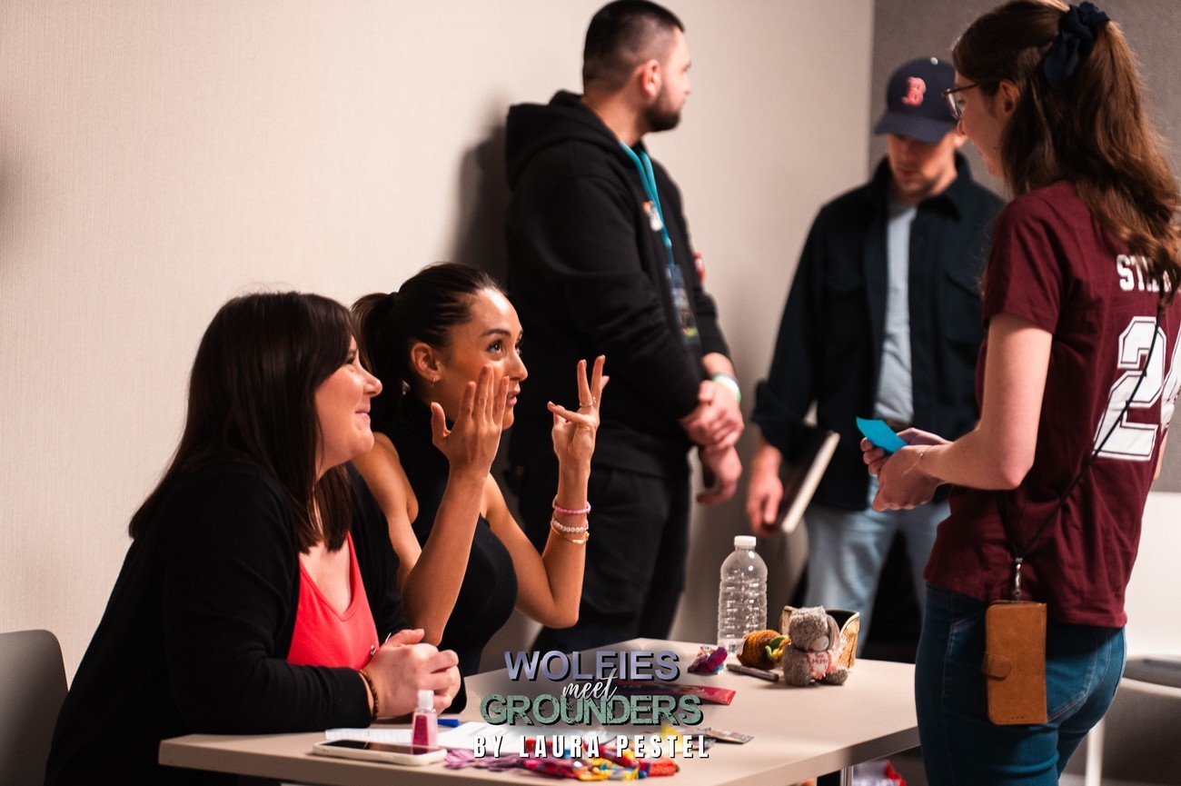 Extras by Laura Pestel