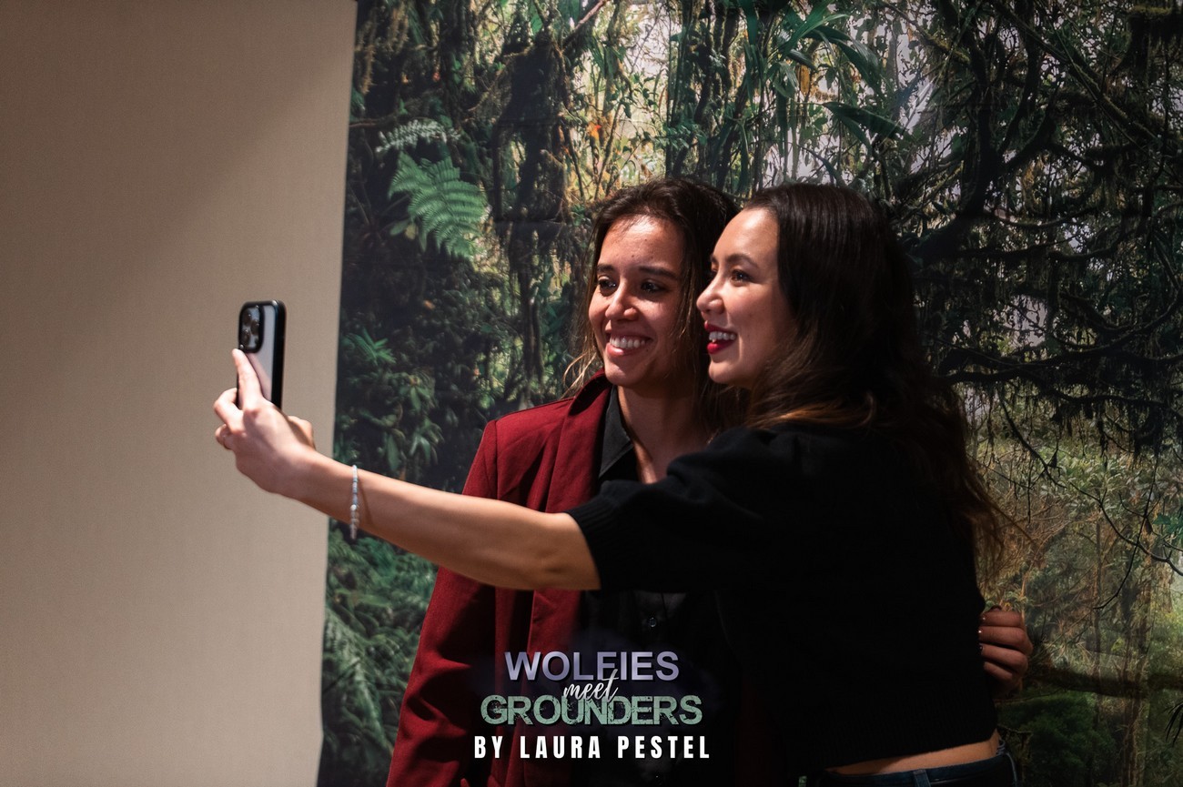 Extras by Laura Pestel