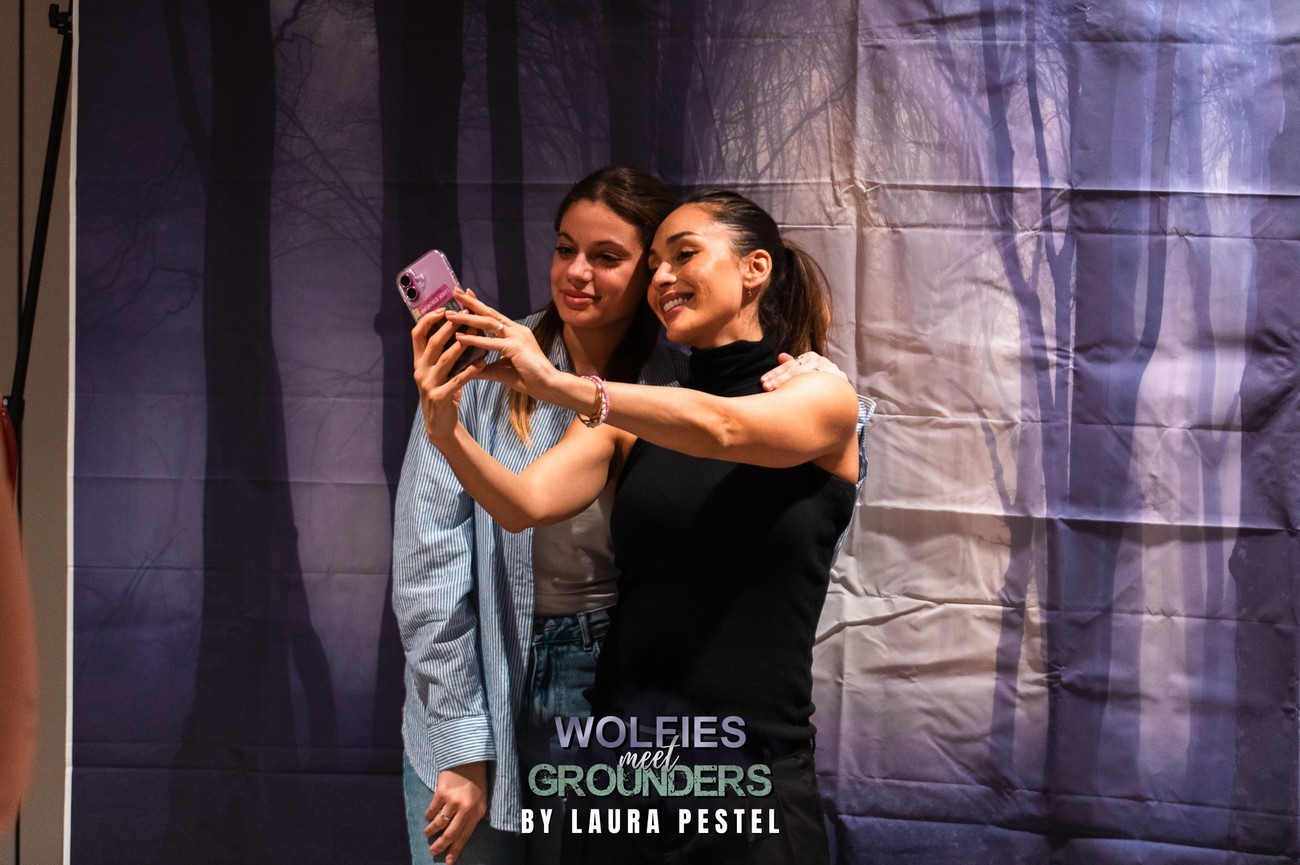 Extras by Laura Pestel