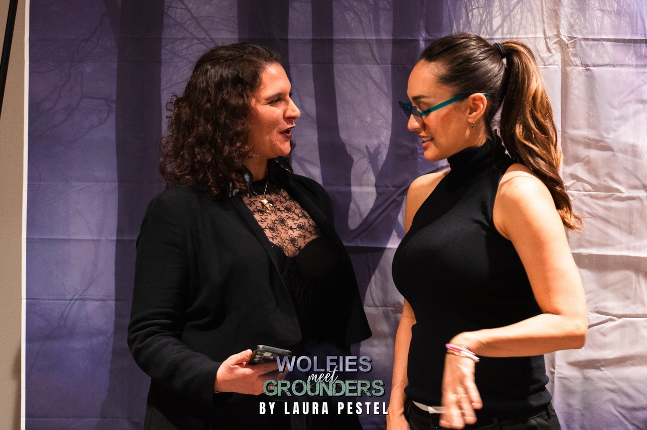 Extras by Laura Pestel