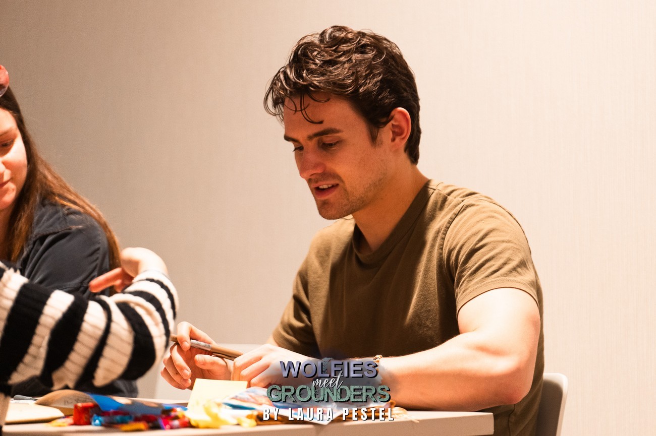 Extras by Laura Pestel