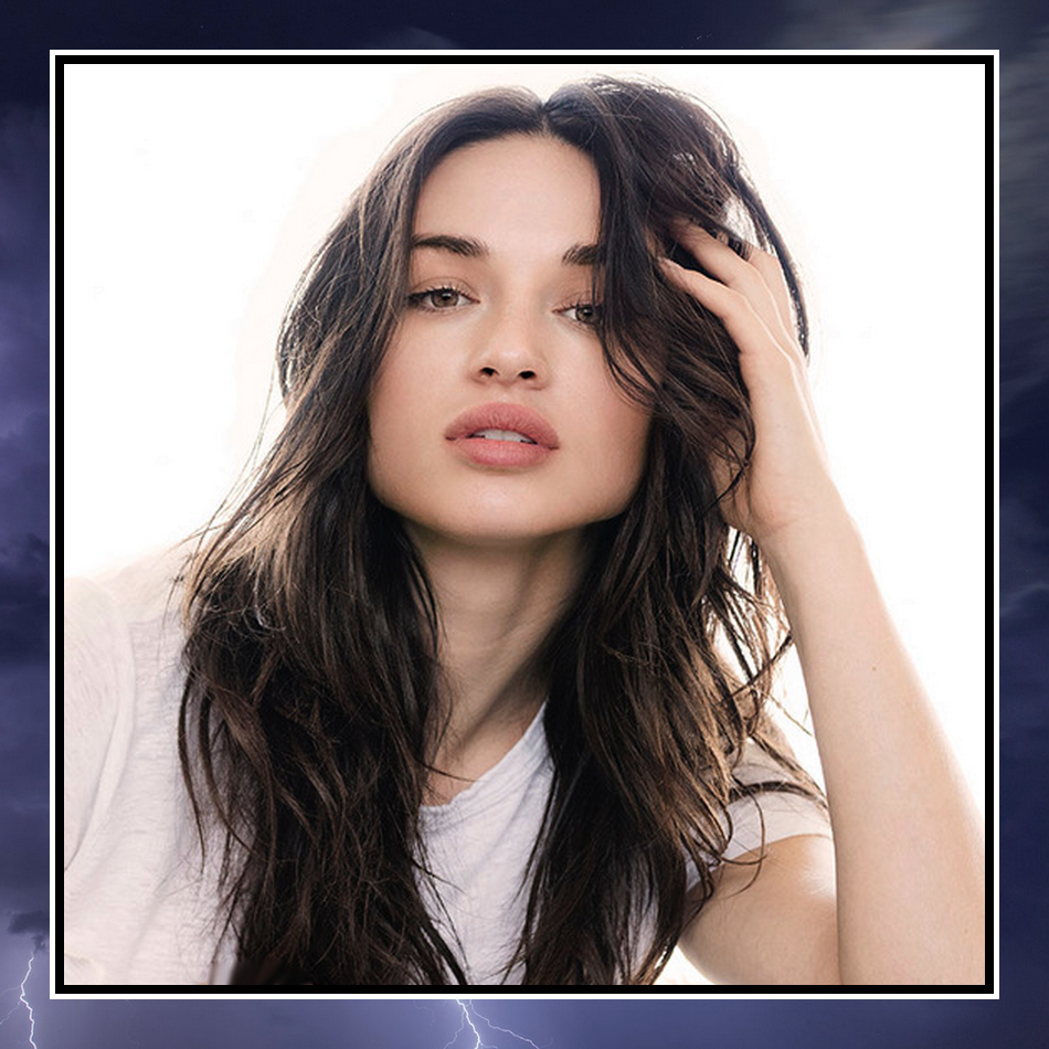 Crystal reed invitee wolfies in paris teen wolf convention